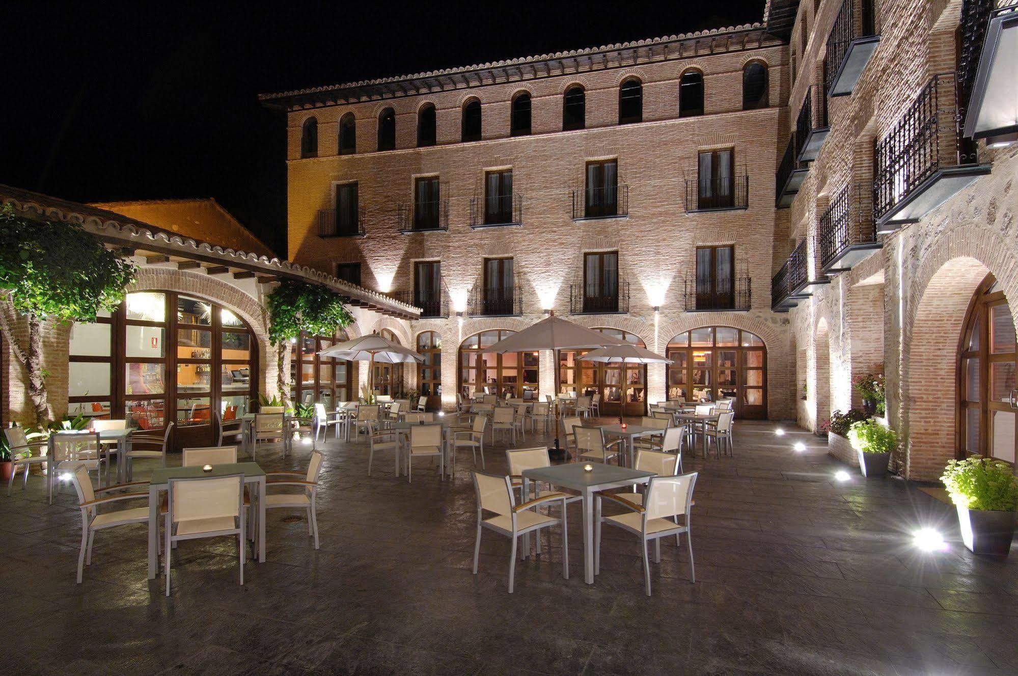 Hotel Cienbalcones ダロカ エクステリア 写真