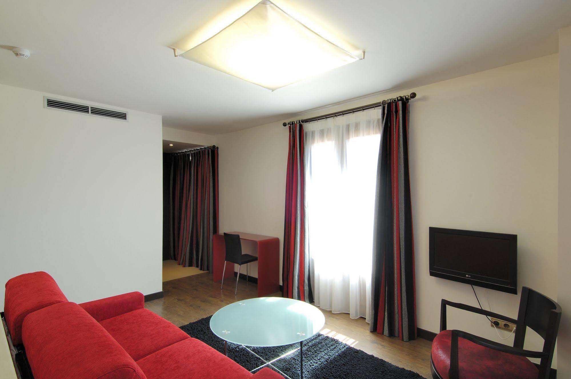 Hotel Cienbalcones ダロカ エクステリア 写真