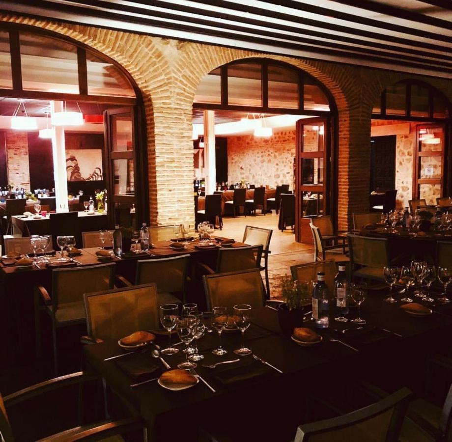 Hotel Cienbalcones ダロカ エクステリア 写真